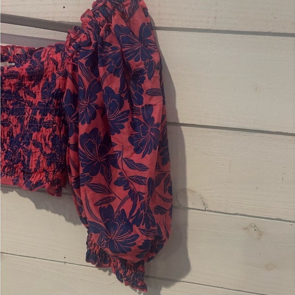 Lu Bella Vibrant Pink and Blue Crop Top with Chic Design - Picture 13 of 13